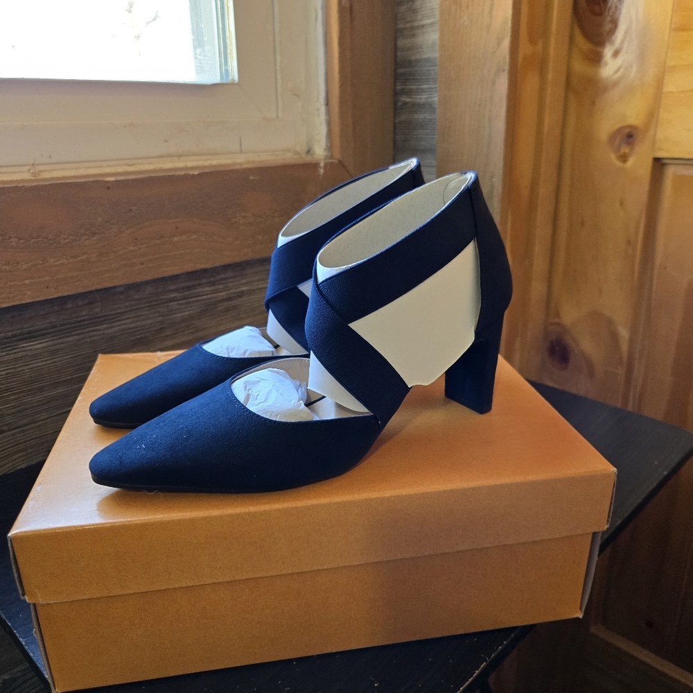 NIB Unisa Pauliva Dark Blue Fabric  Heels Size 7.5M #prom #formal